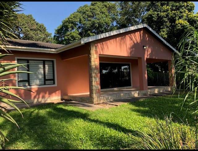 3 BEDROOM SIMPLEX FOR SALE IN COWIES HILL